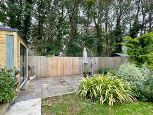 Photo 27- click for photo gallery